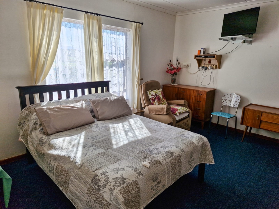 3 Bedroom Property for Sale in Fraaiuitsig Western Cape